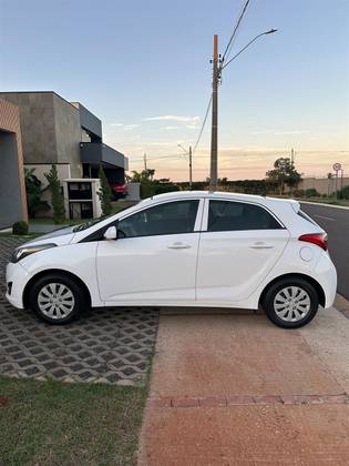 HYUNDAI HB20 1.0 COMFORT 12V FLEX 4P MANUAL